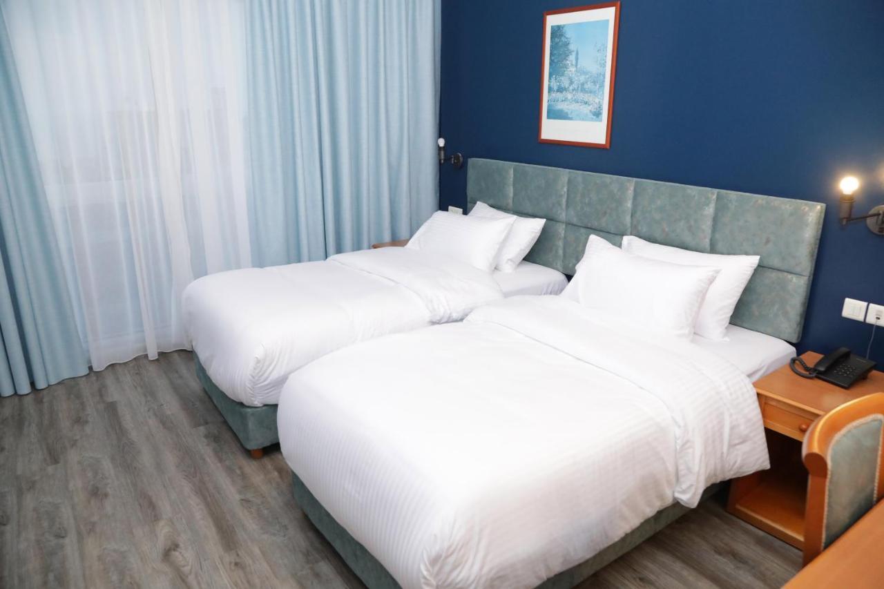 ביירות El Sheikh Suites Hotel מראה חיצוני תמונה
