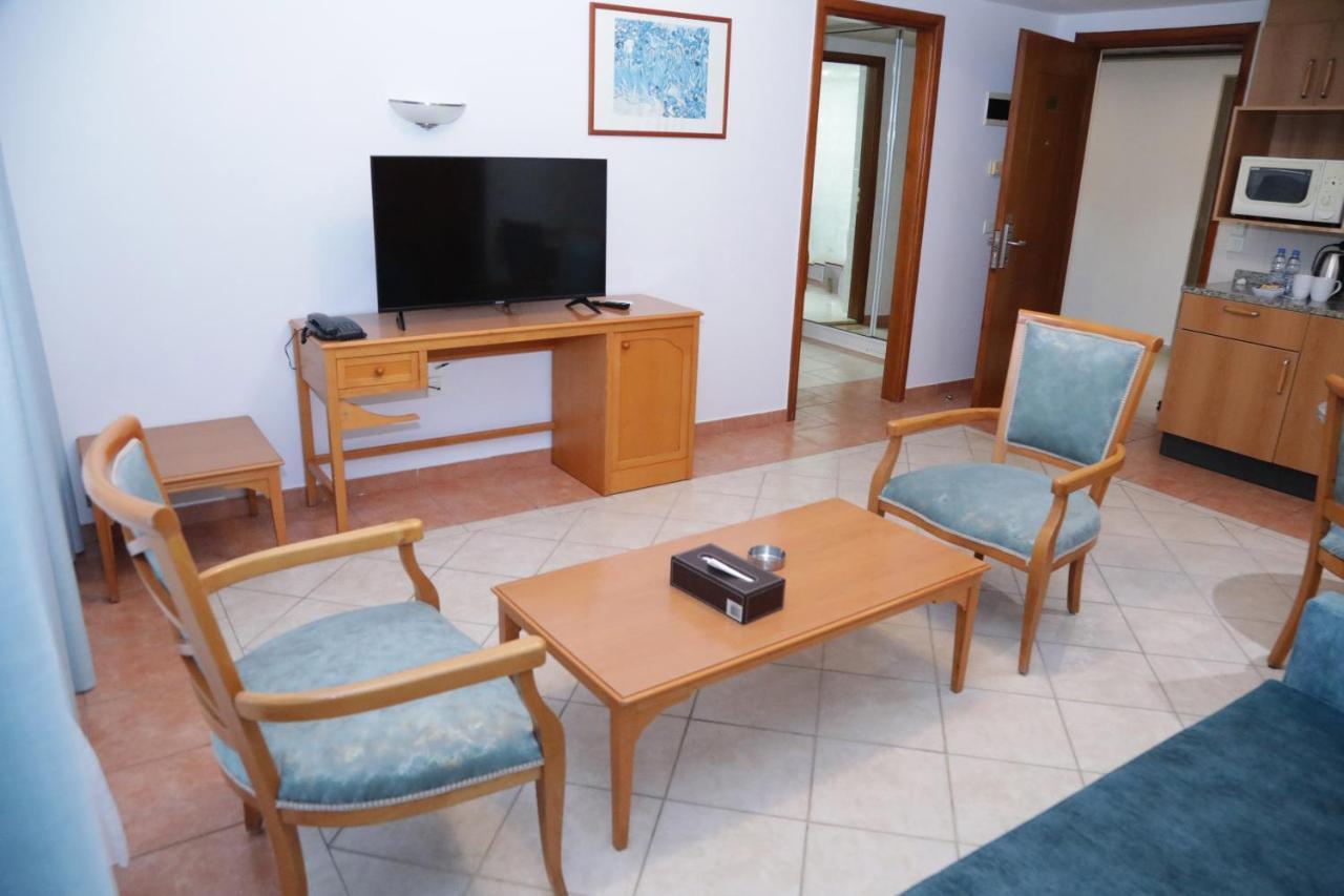 ביירות El Sheikh Suites Hotel מראה חיצוני תמונה