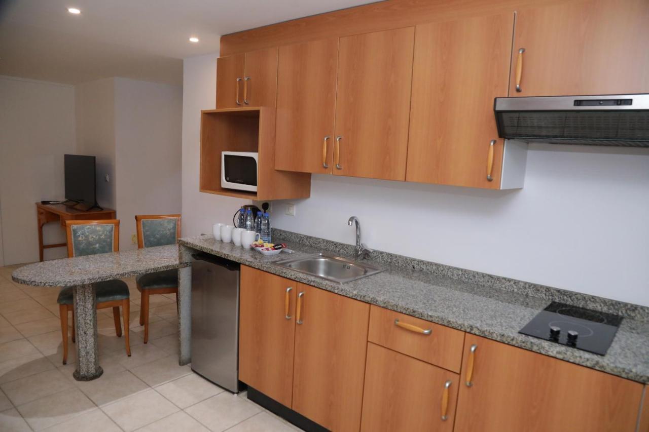 ביירות El Sheikh Suites Hotel מראה חיצוני תמונה
