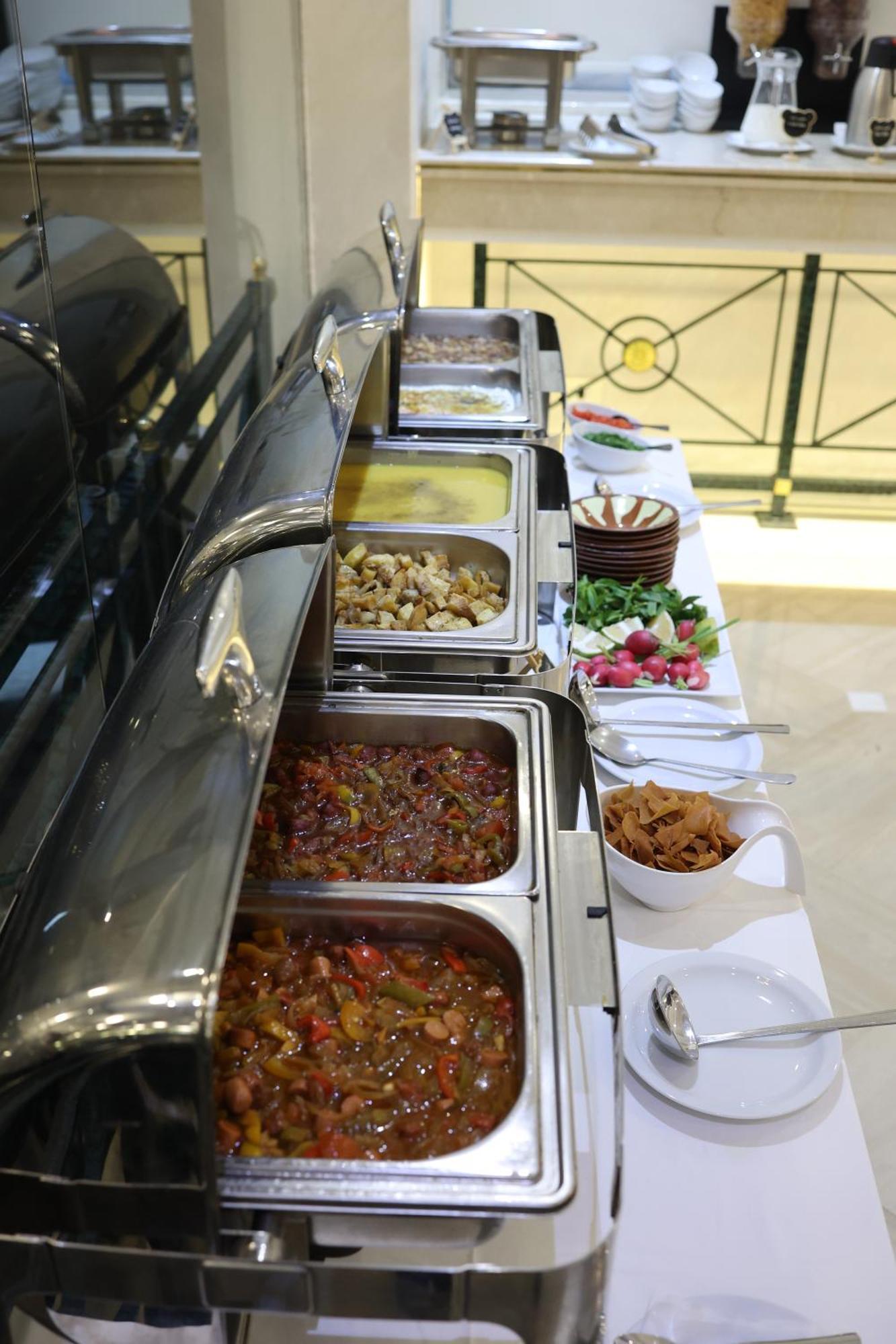 ביירות El Sheikh Suites Hotel מראה חיצוני תמונה