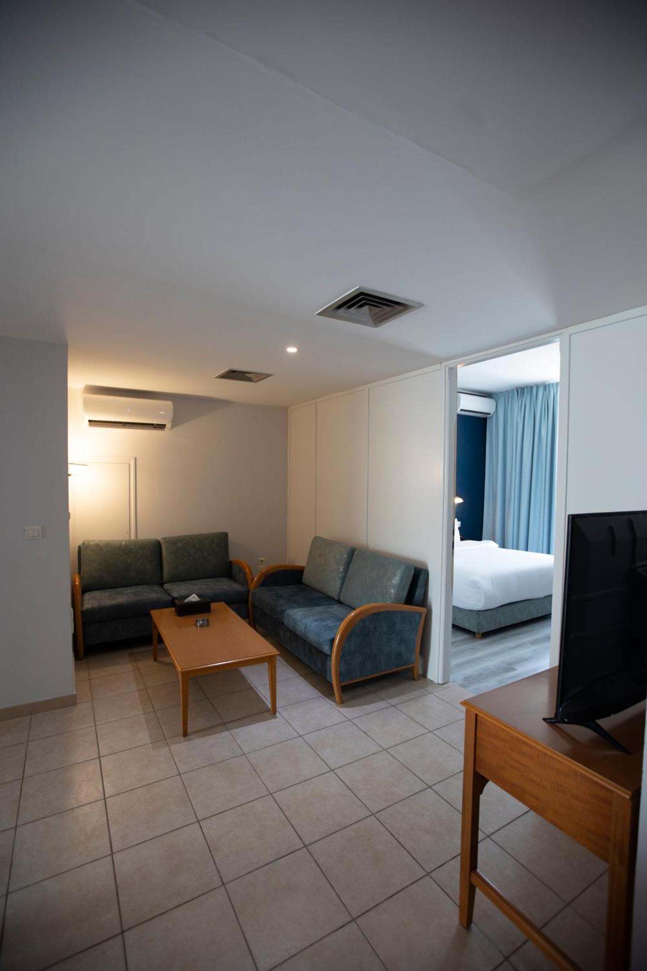 ביירות El Sheikh Suites Hotel מראה חיצוני תמונה