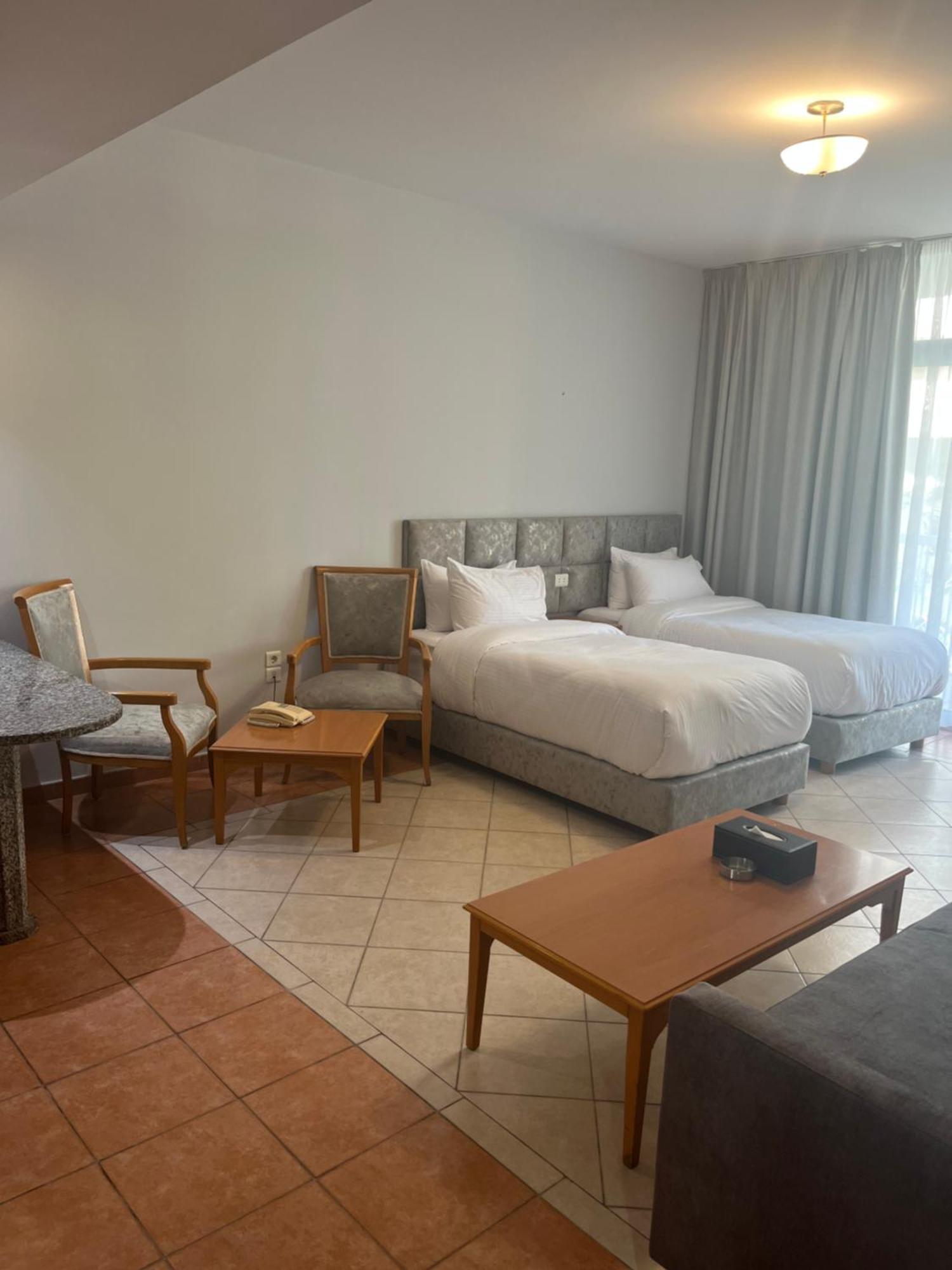 ביירות El Sheikh Suites Hotel מראה חיצוני תמונה